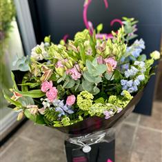 Big Belter Bouquet Pastel