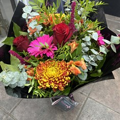 Vibrant Autumn Handtied - No Lily